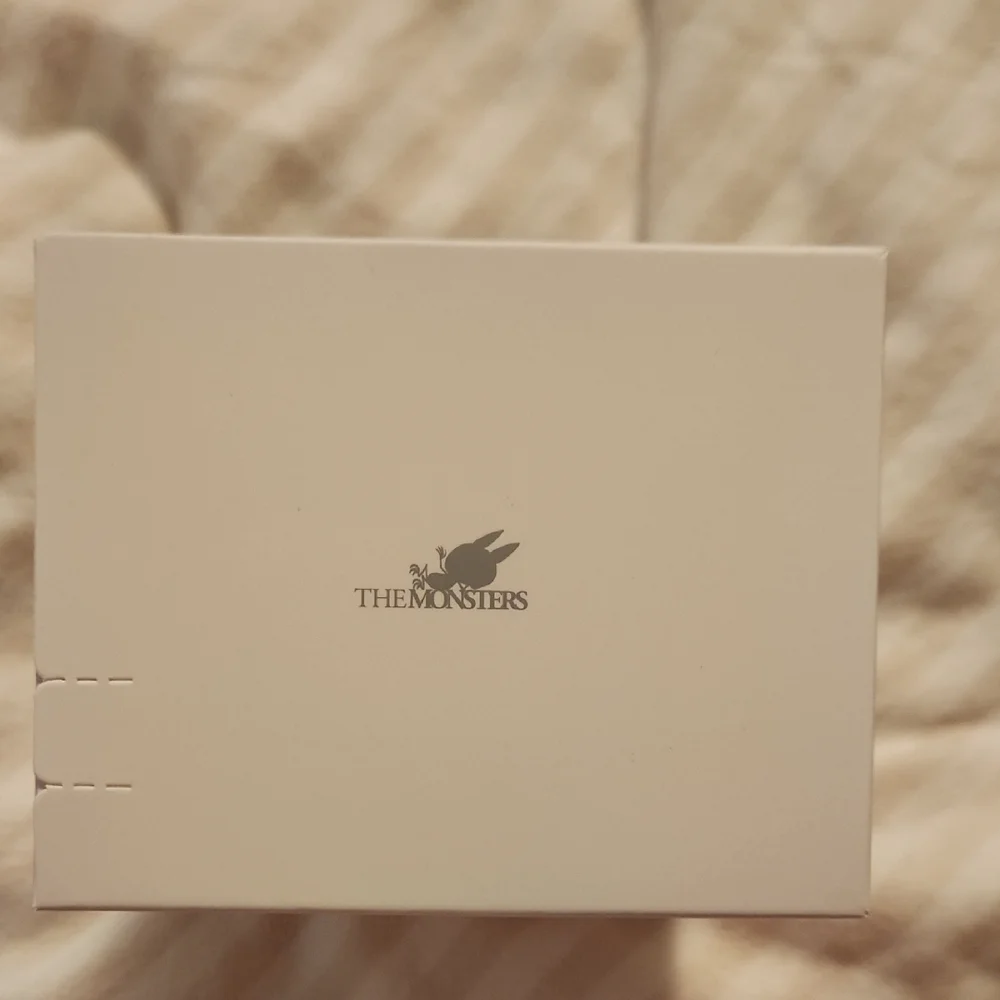 Pop Mart Big Into Energy Labubu Loyalty Unopened Blind Box - Picture 5 of 6